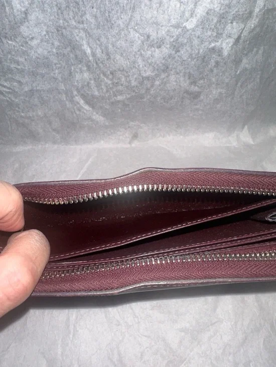 Louis Vuitton Zippy Epi Long Wallet in Burgundy EUC & COA - Picture 11 of 16